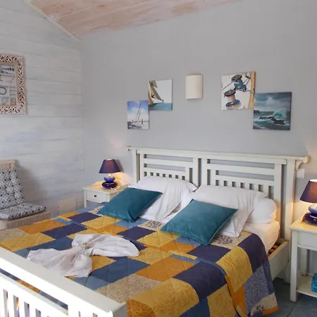 Bed & Breakfast Le Clos Des Palmiers 3*