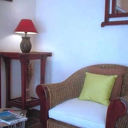Le Clos Des Palmiers Couette-café