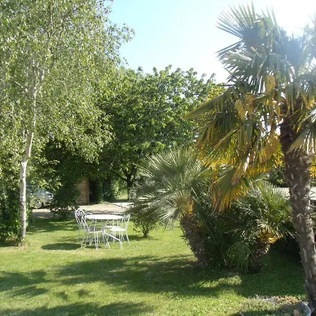 Le Clos Des Palmiers Nocleg ze śniadaniem 3*