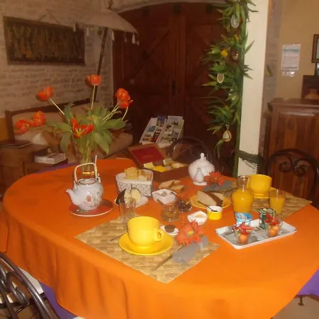 Bed & Breakfast Le Clos Des Palmiers 3*